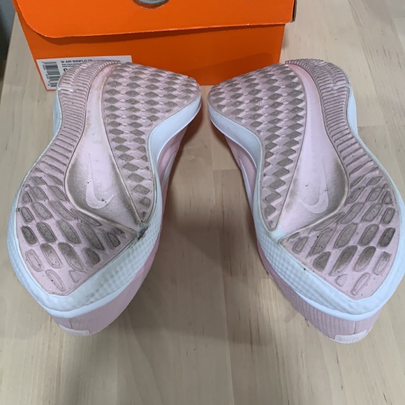 Nike Running Shoes - Picture 6 of 6